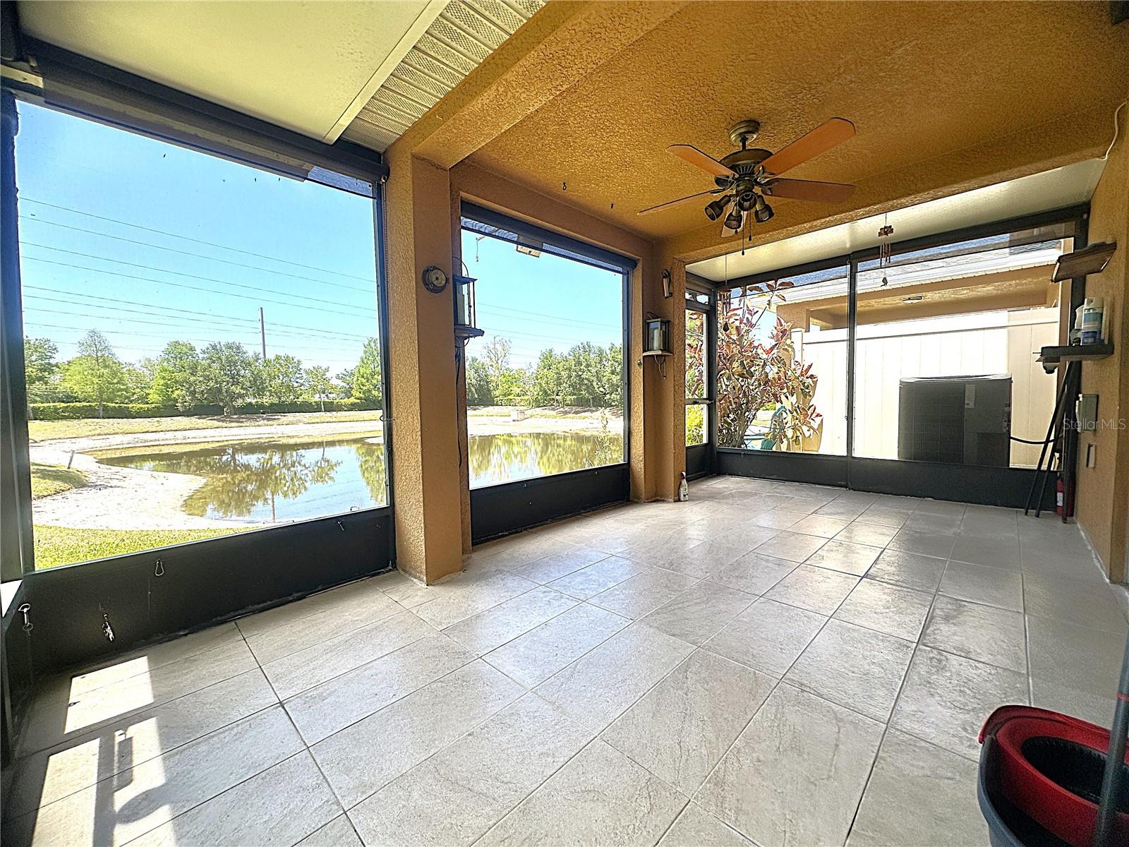 SUNSET POINTE TWNHMS - Residential
