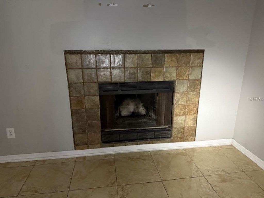 Photo of 35249 Queens Way, Fruitland Park, FL 34731 (MLS # OM714889)