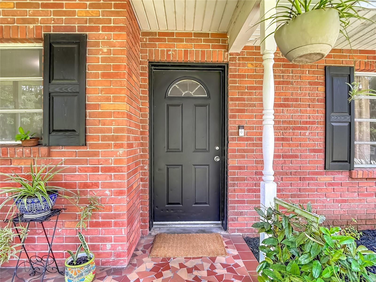 1644 W SOCRUM LOOP ROAD