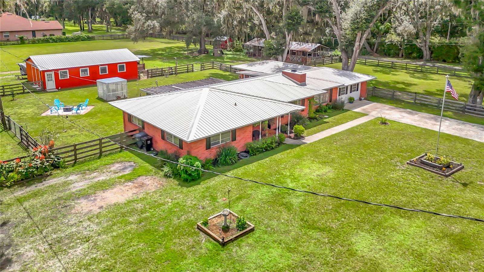1644 W SOCRUM LOOP ROAD