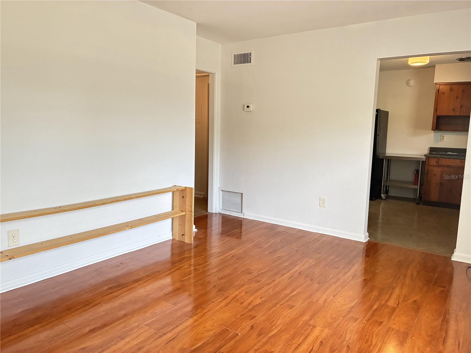 2515 FORMOSA AVENUE