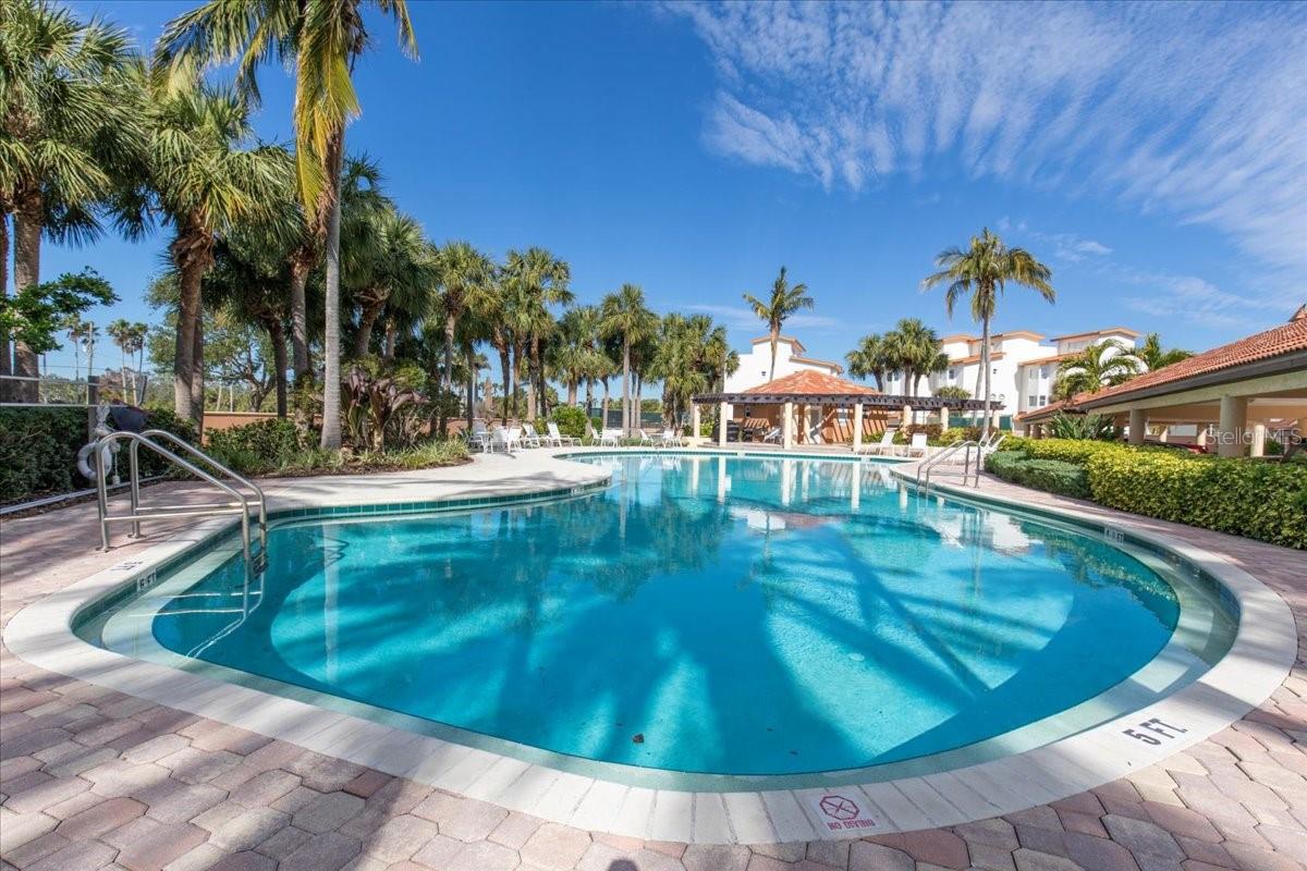 HIDDEN LAGOON AT ARROWHEAD POINT - Residential