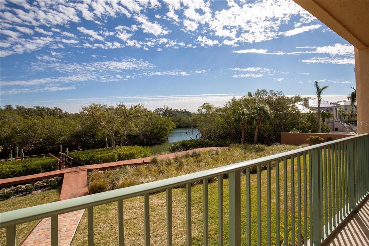 HIDDEN LAGOON AT ARROWHEAD POINT - Residential