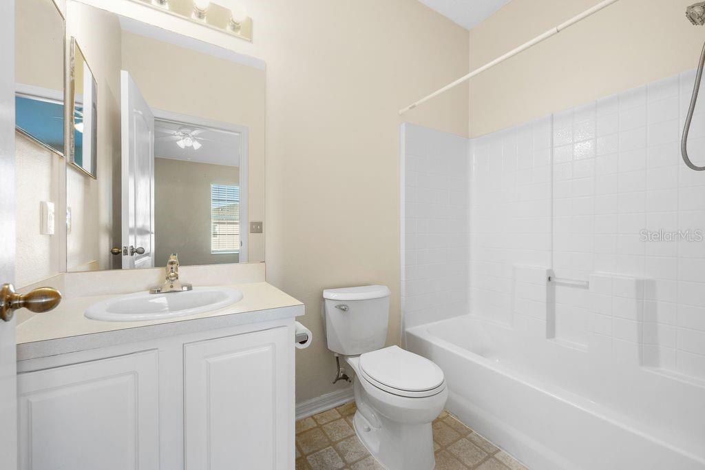 SWAN VIEW TWNHMS A-1-A-5 & C - Residential