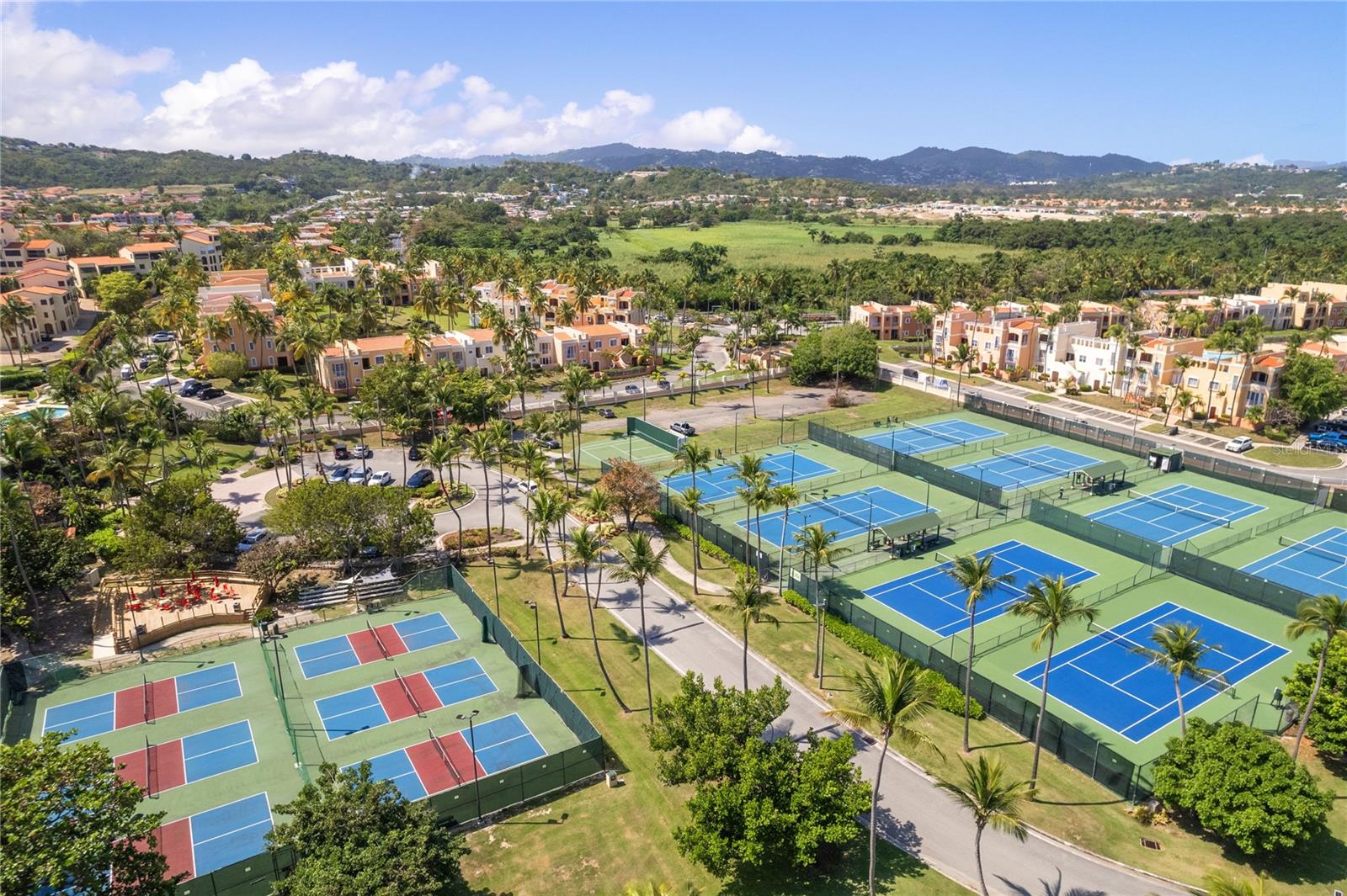 PALMARINA CLUB - Residential