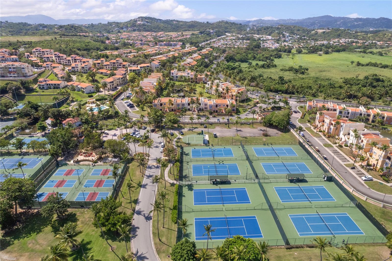 PALMARINA CLUB - Residential