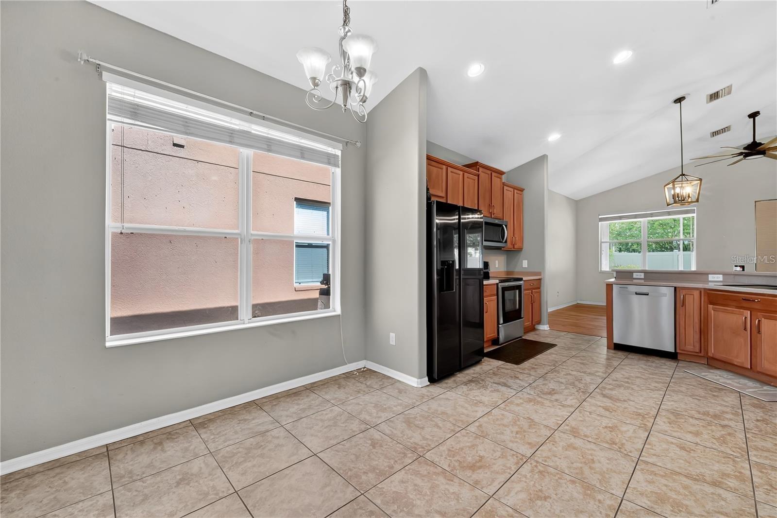 AVELAR CREEK SOUTH - Residential Lease