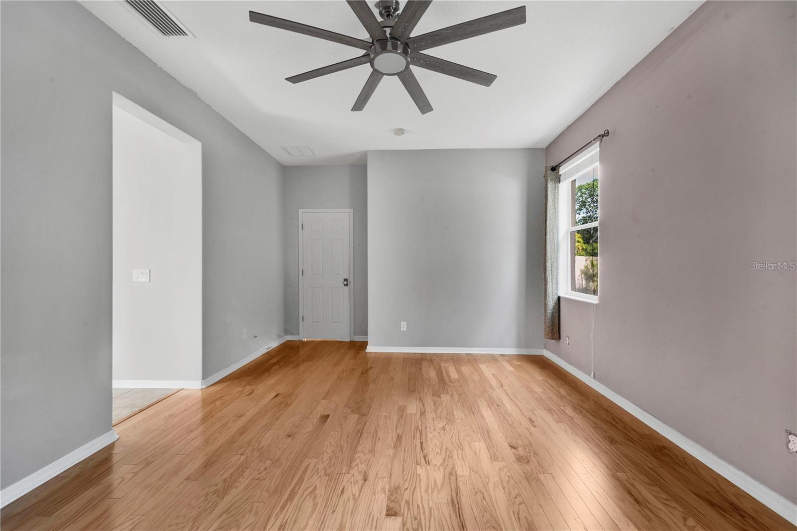 AVELAR CREEK SOUTH - Residential Lease