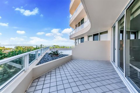 A home in LONGBOAT KEY