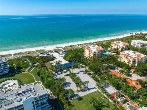 A home in LONGBOAT KEY