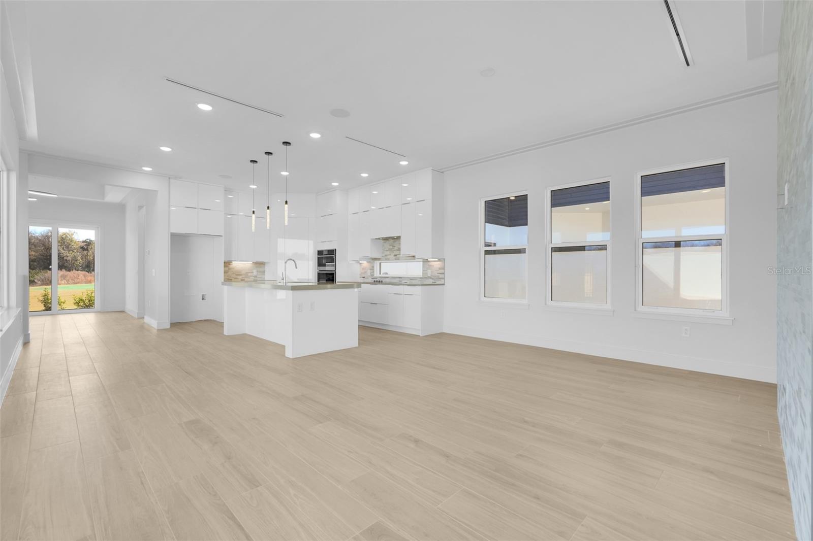 HAMPTON GREEN AT PROVIDENCE - Residential