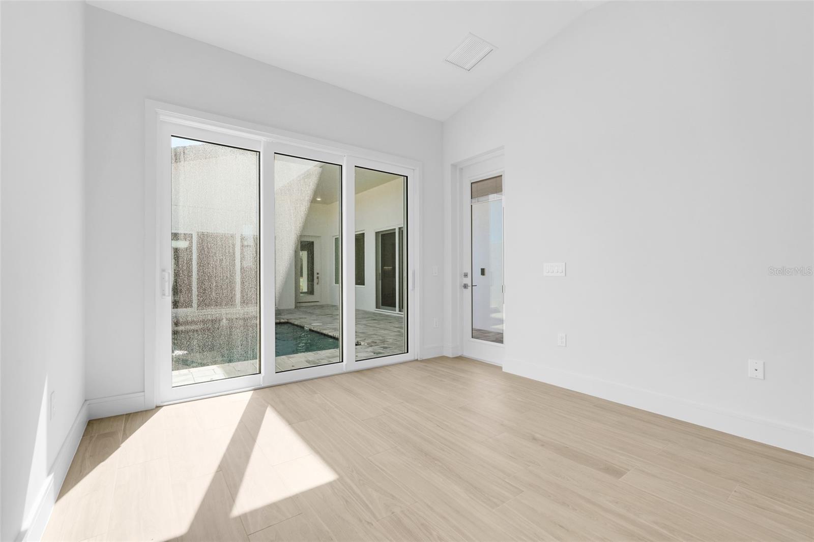 HAMPTON GREEN AT PROVIDENCE - Residential