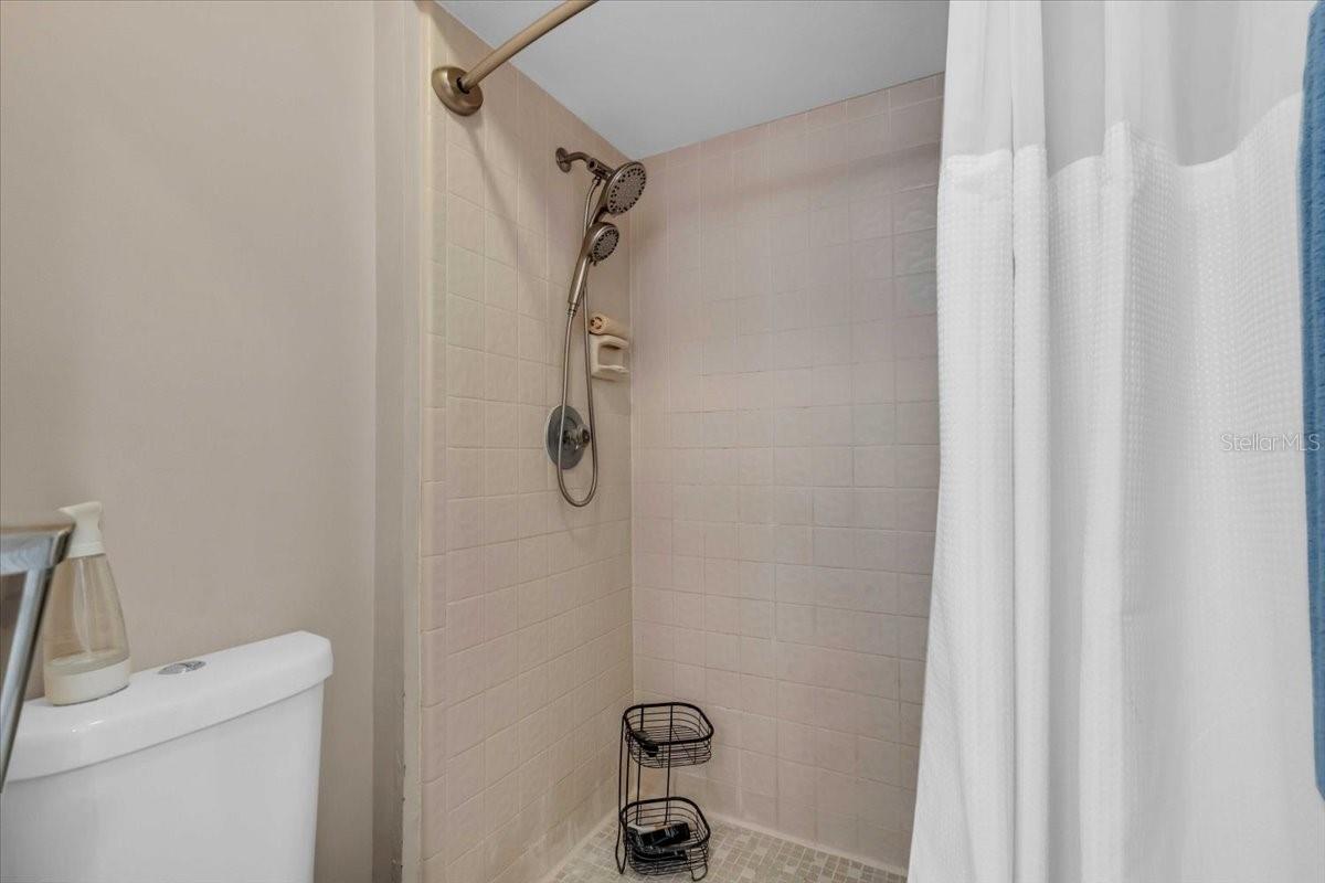 LOS PRADOS CONDO - Residential