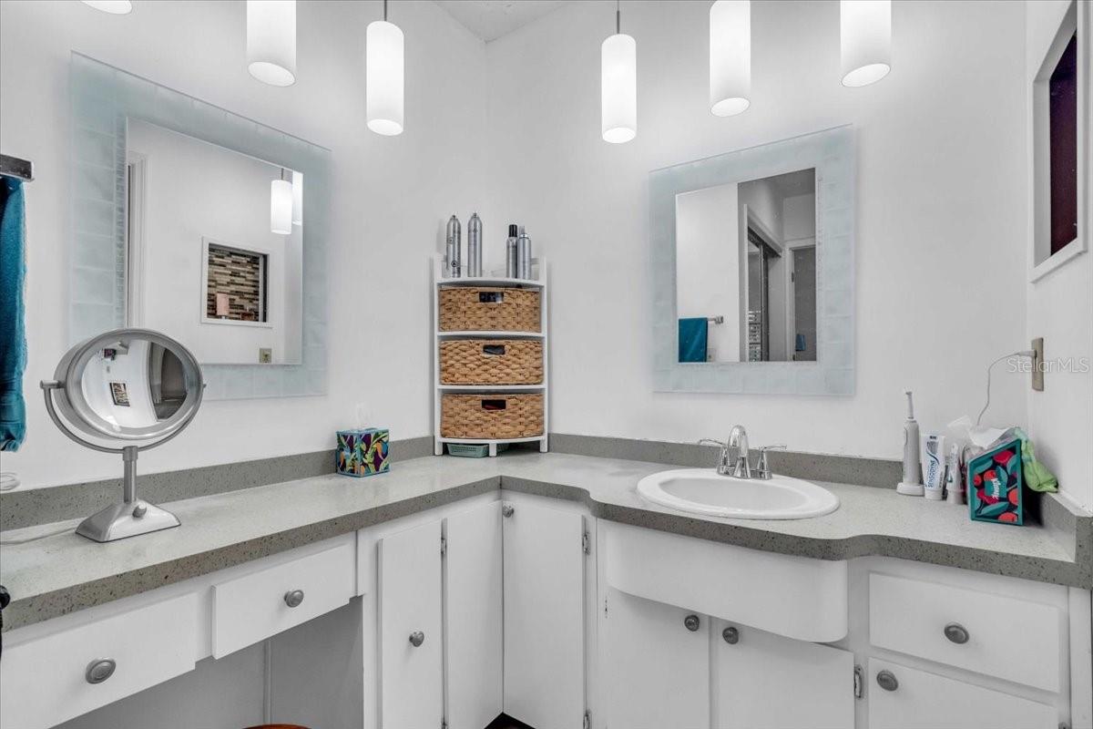 LOS PRADOS CONDO - Residential