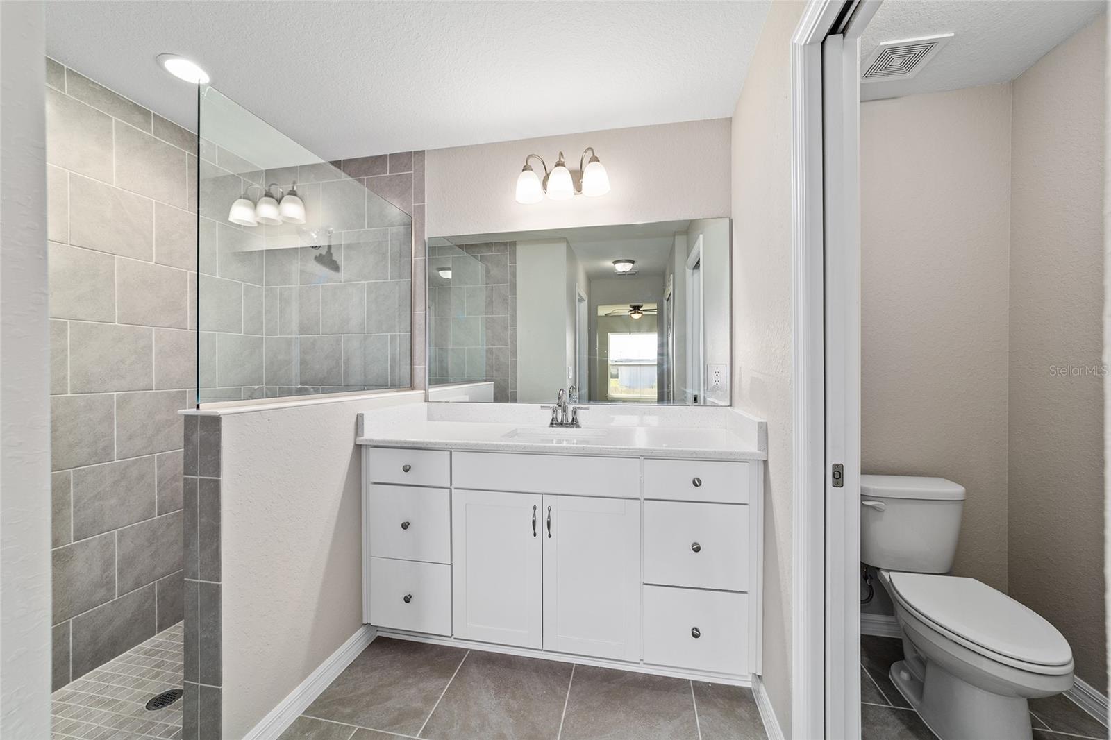 DUNNELLON OAKS - Residential
