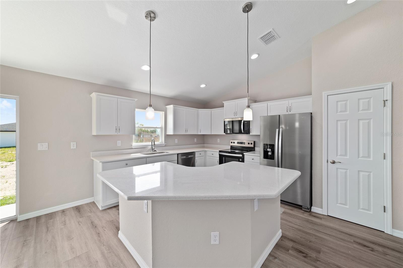 DUNNELLON OAKS - Residential