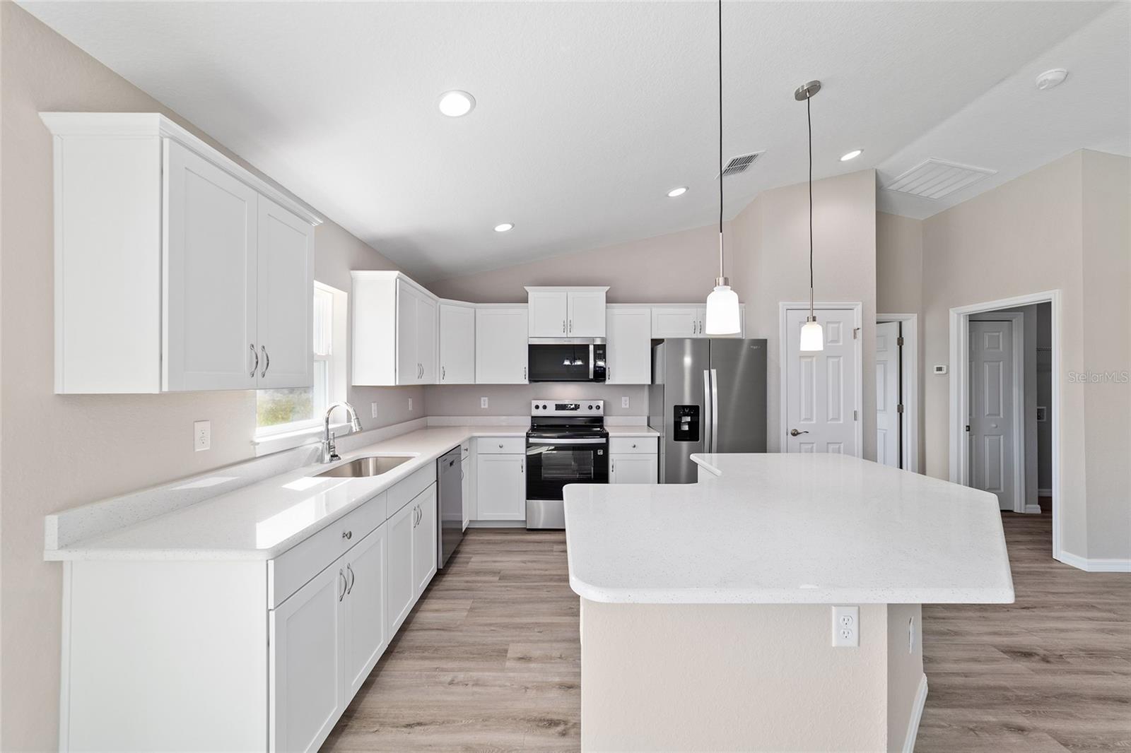 DUNNELLON OAKS - Residential