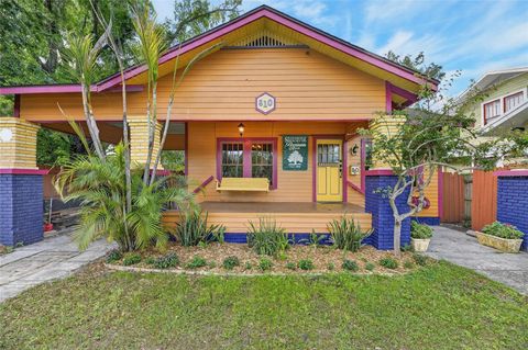 Photo of 810 W River Heights Avenue, Tampa, FL 33603 (MLS # TB8492625)