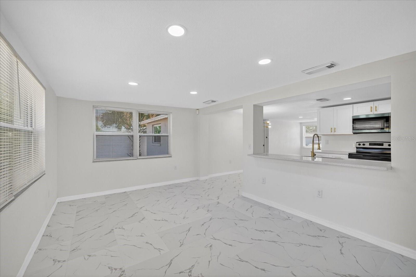 GULF HIGHLANDS - Residential