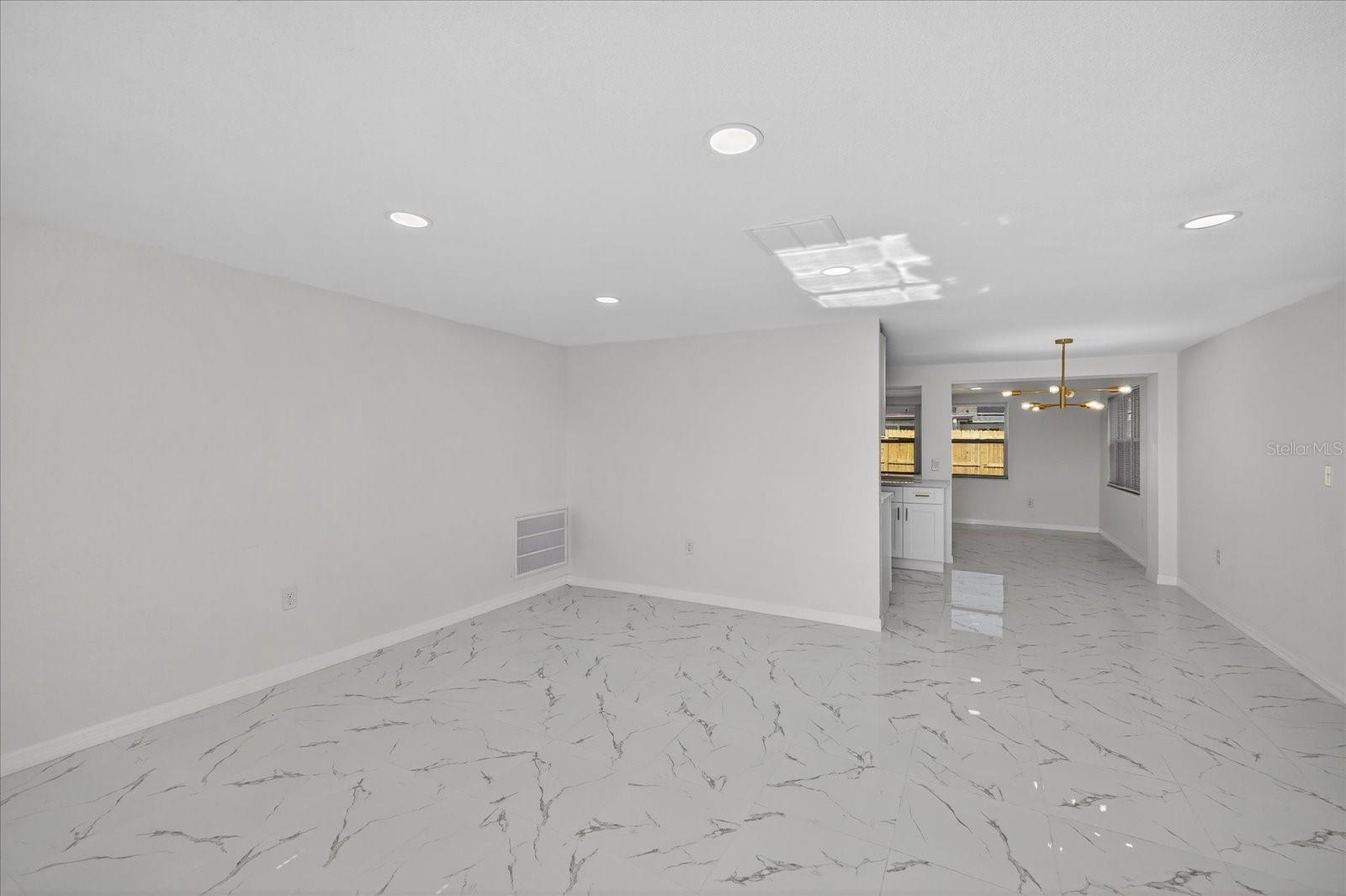 GULF HIGHLANDS - Residential