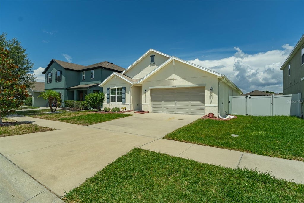 Photo of 10662 Park Meadowbrooke Drive, Riverview, FL 33578 (MLS # TB8519745)