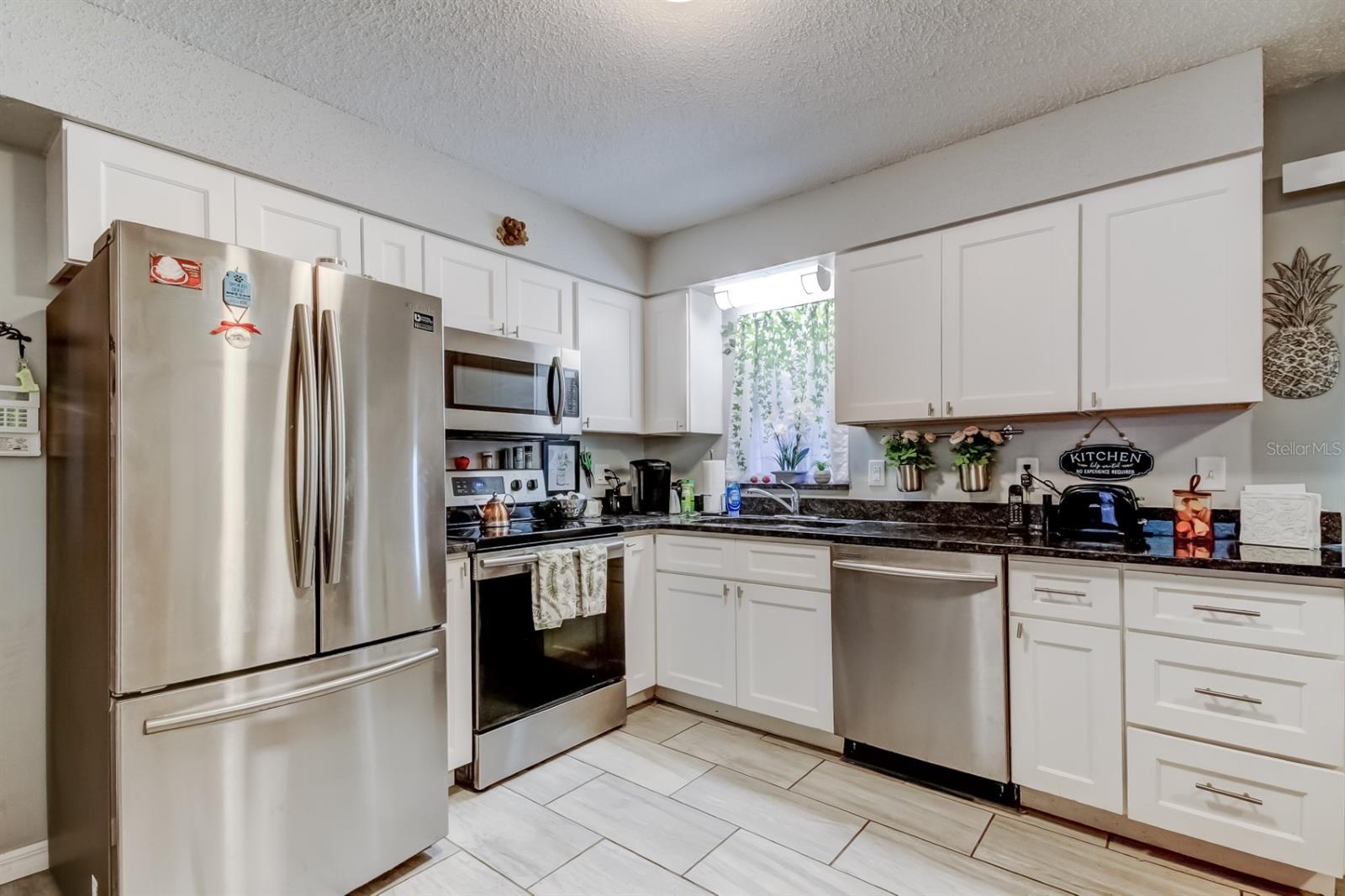 39748 MEADOWOOD LOOP