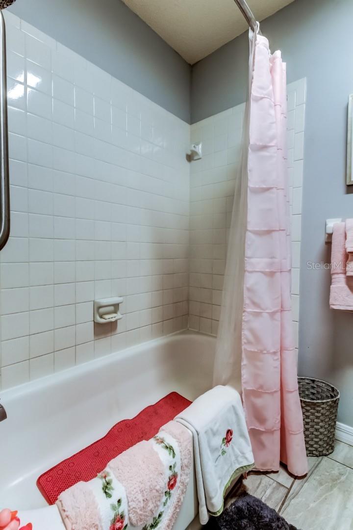 MEADOWOOD ESTATES - Residential