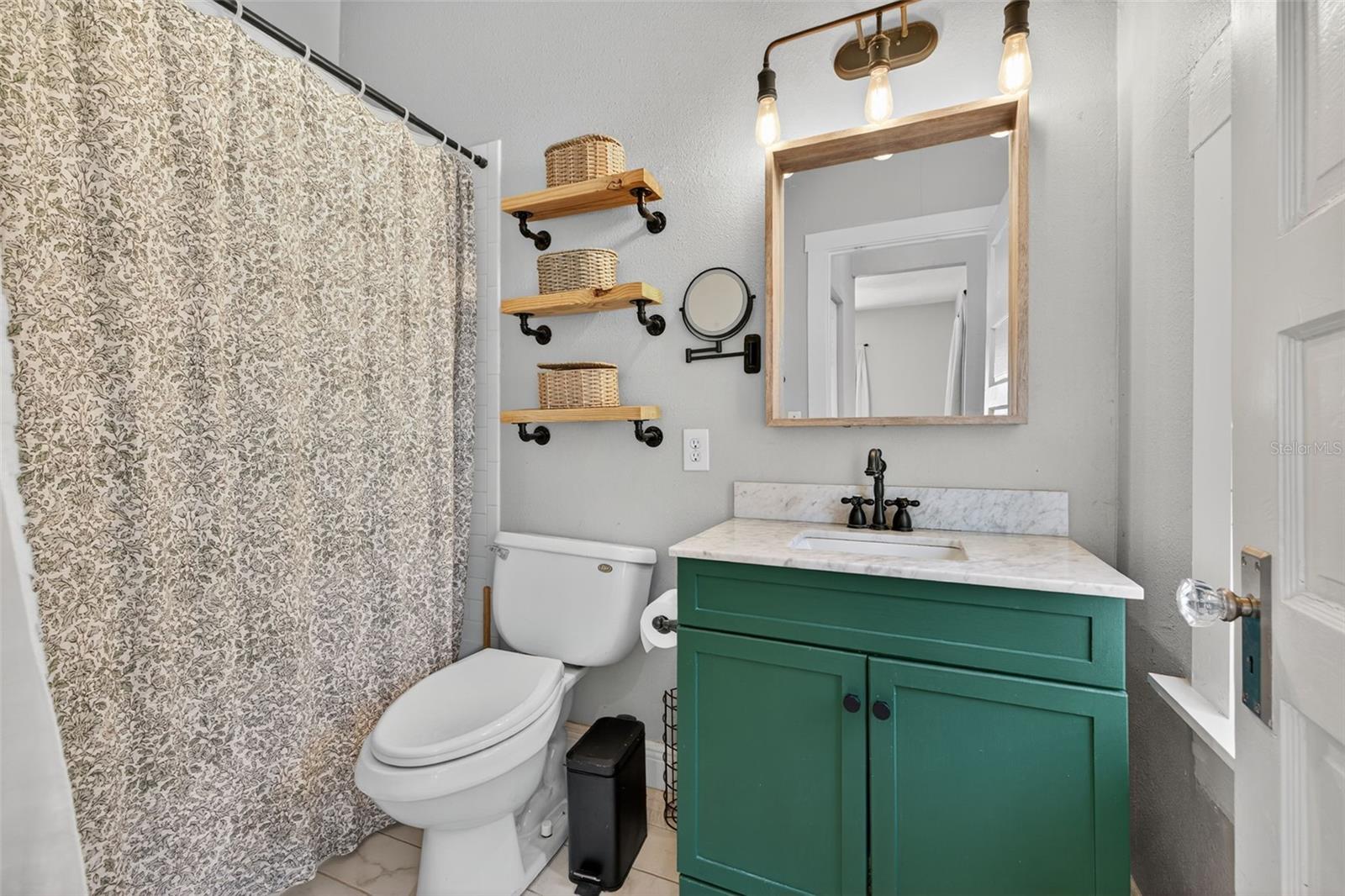 IDLEWILD ON THE HILLSBOROUGH - Residential Lease