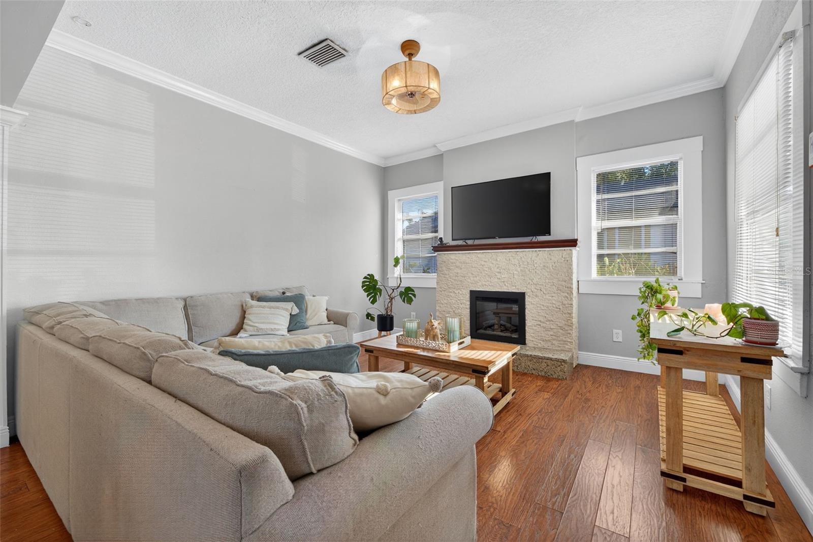 IDLEWILD ON THE HILLSBOROUGH - Residential Lease