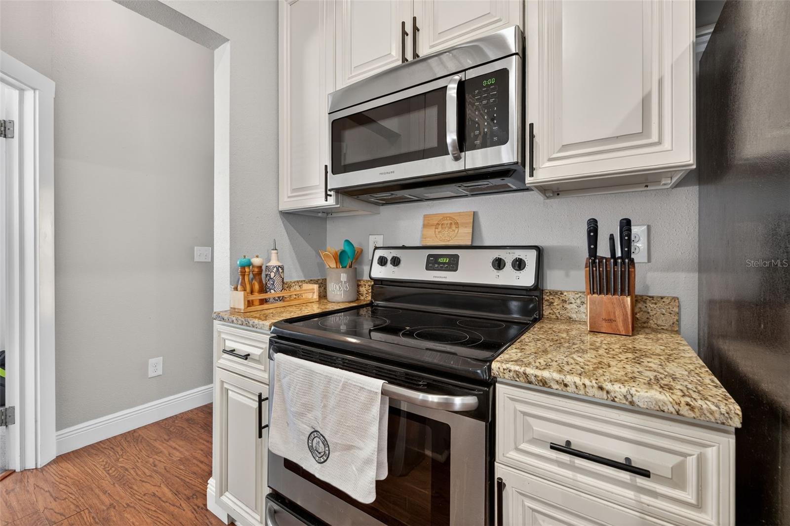 IDLEWILD ON THE HILLSBOROUGH - Residential Lease