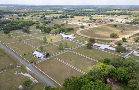 Tiny photo for 4450 SE 216th Avenue, Morriston, FL 32668 (MLS # OM698007)