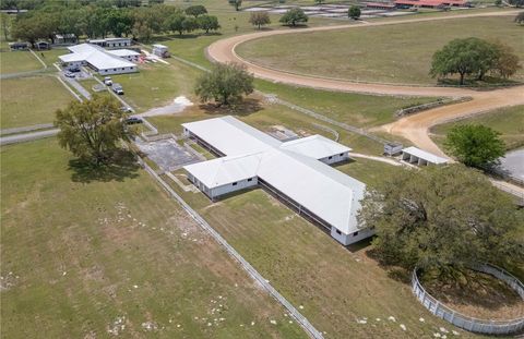 Tiny photo for 4450 SE 216th Avenue, Morriston, FL 32668 (MLS # OM698007)