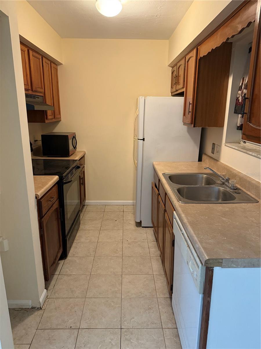2102 69TH DRIVE