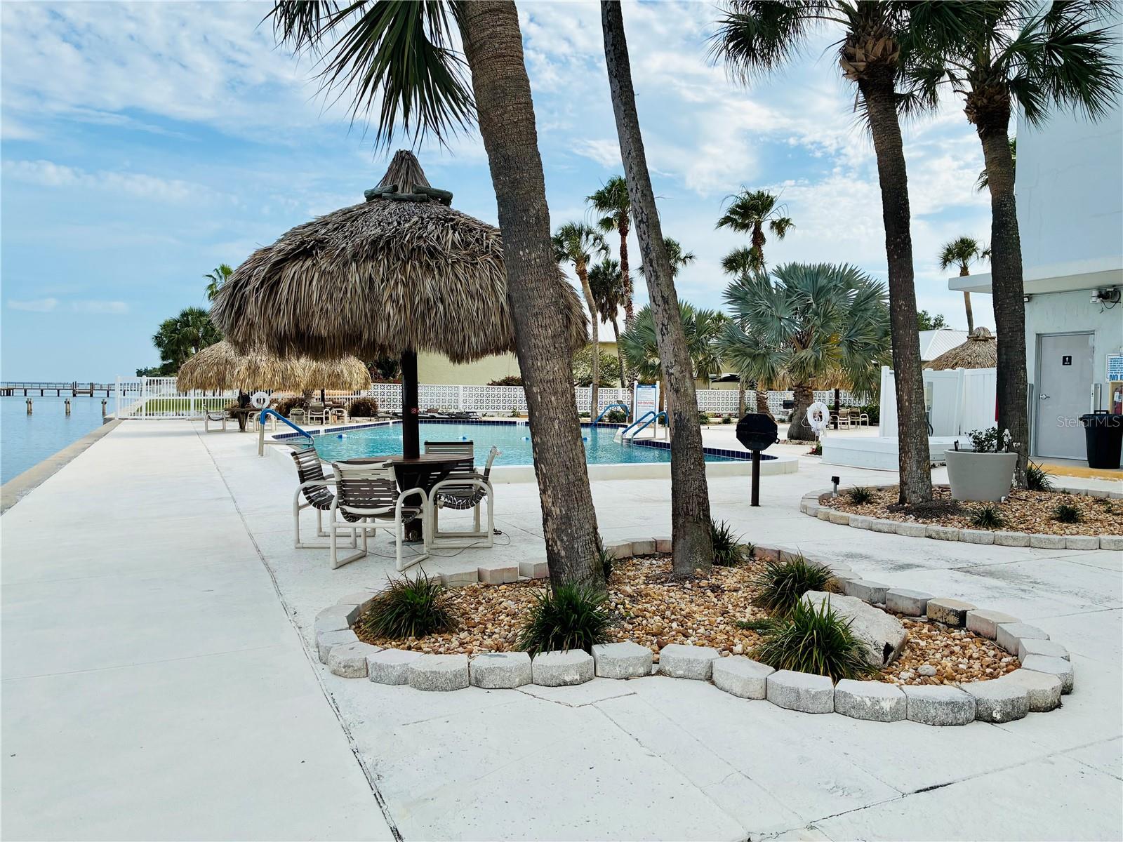 SKY HARBOUR CONDO APTS - Residential Lease