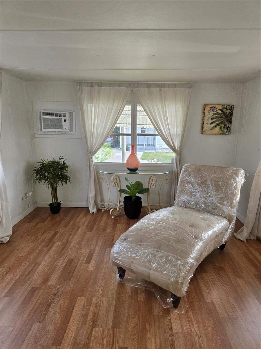 MOBILE ESTATES - Residential