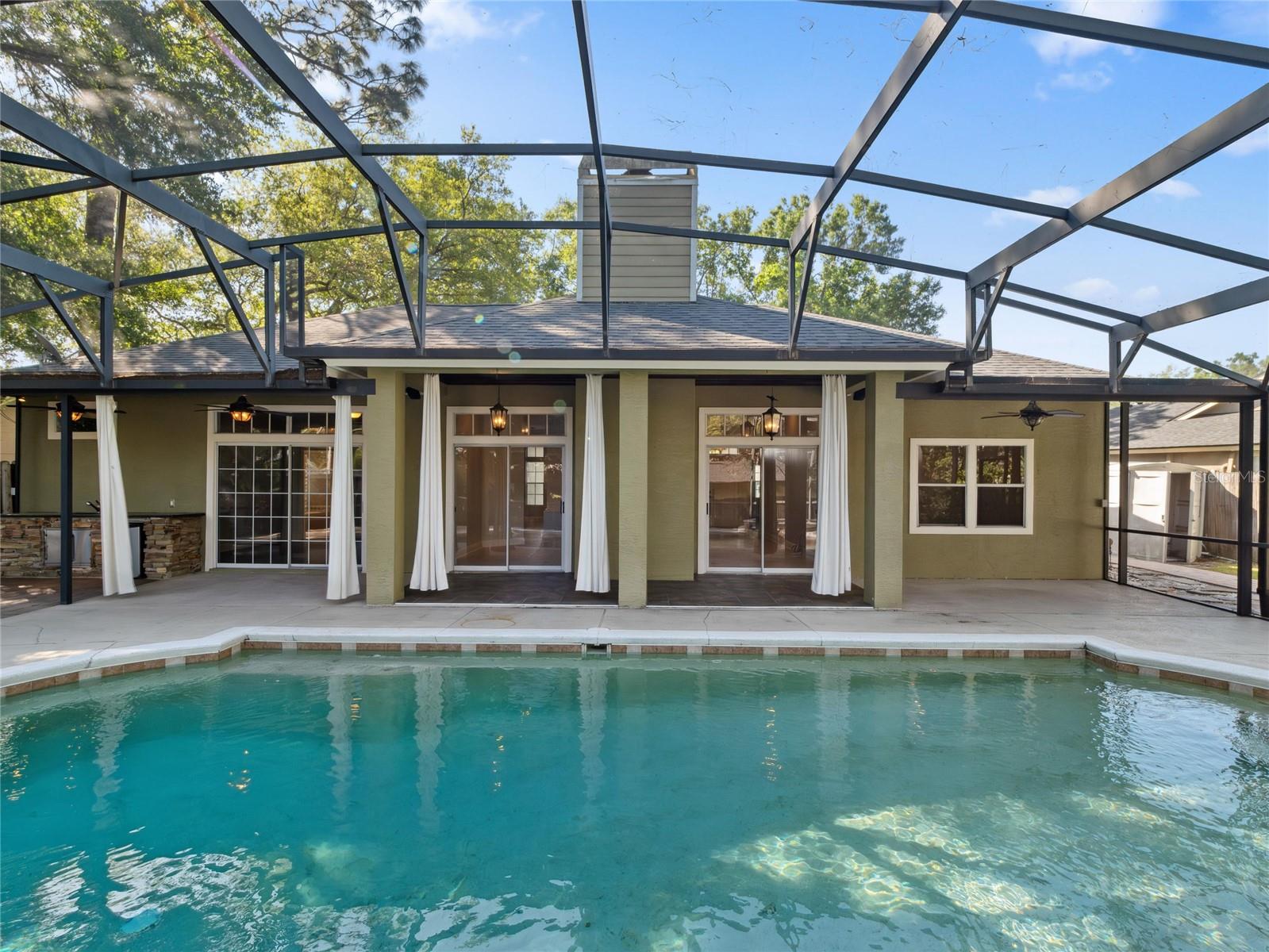 148 OAK VIEW CIRCLE