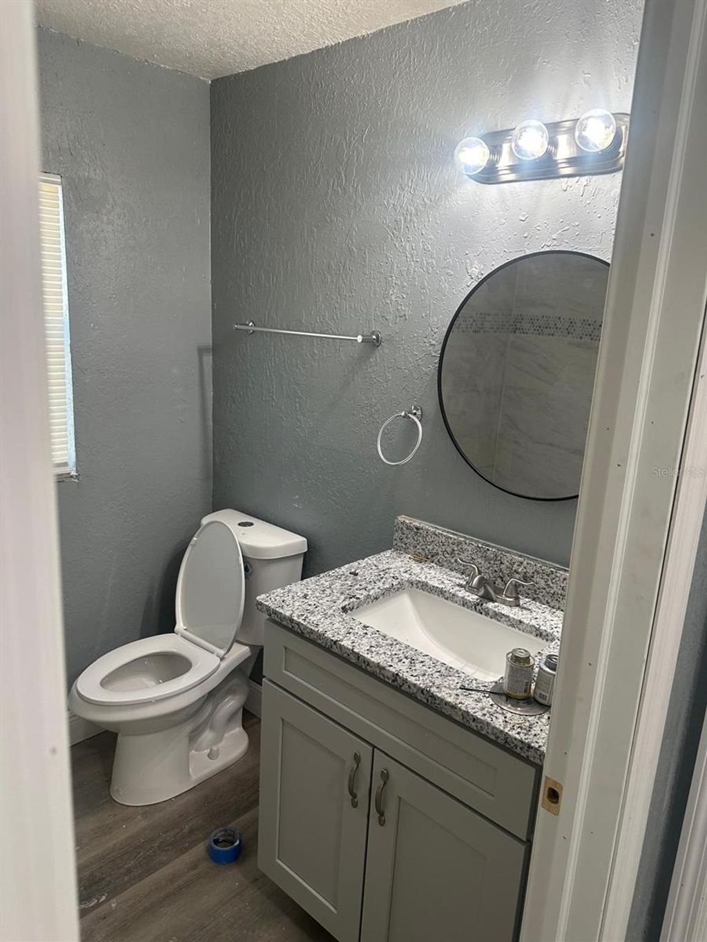 Photo of 724 Grove Avenue, Orlando, FL 32805 (MLS # O6348717)