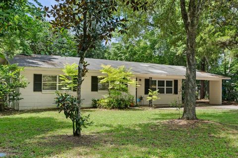 Photo of 3445 NW 8th Avenue, Gainesville, FL 32605 (MLS # GC532608)