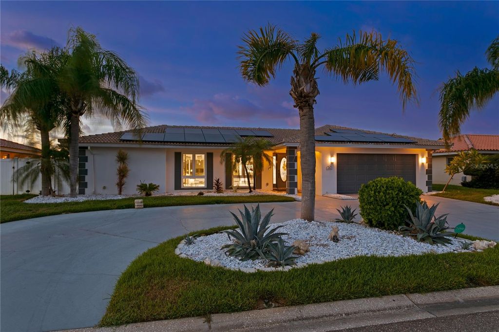 Photo of 4001 48th Avenue S, St Petersburg, FL 33711 (MLS # TB8414476)