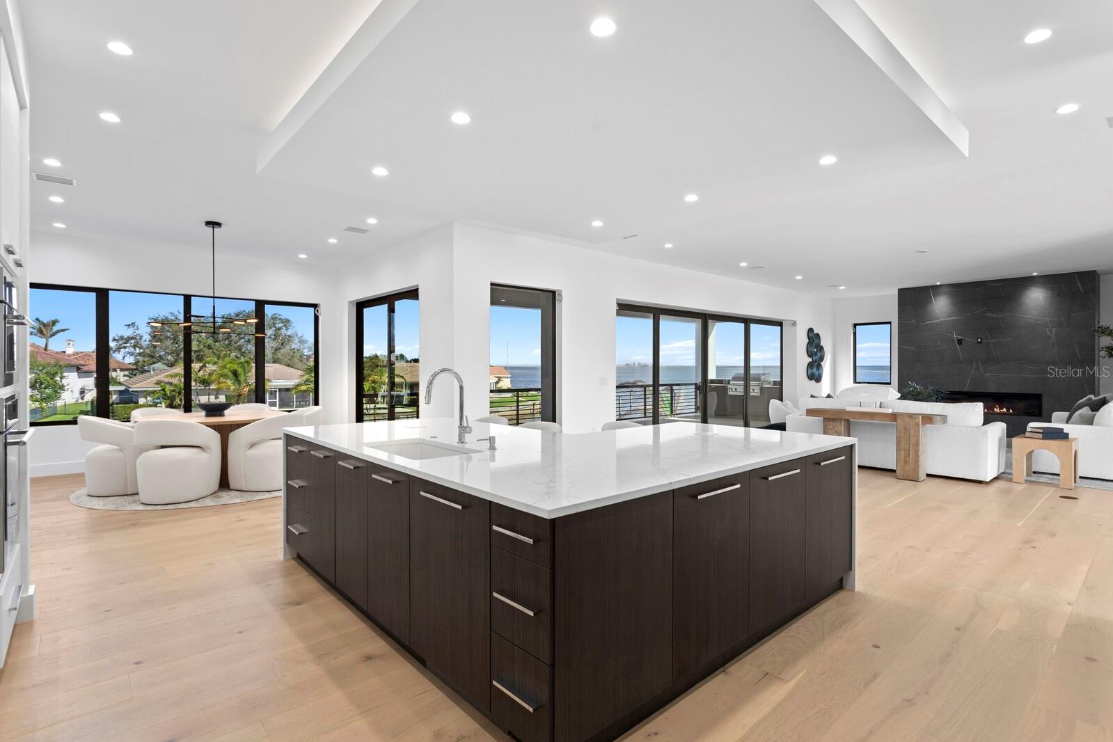 VENETIAN ISLES - Residential