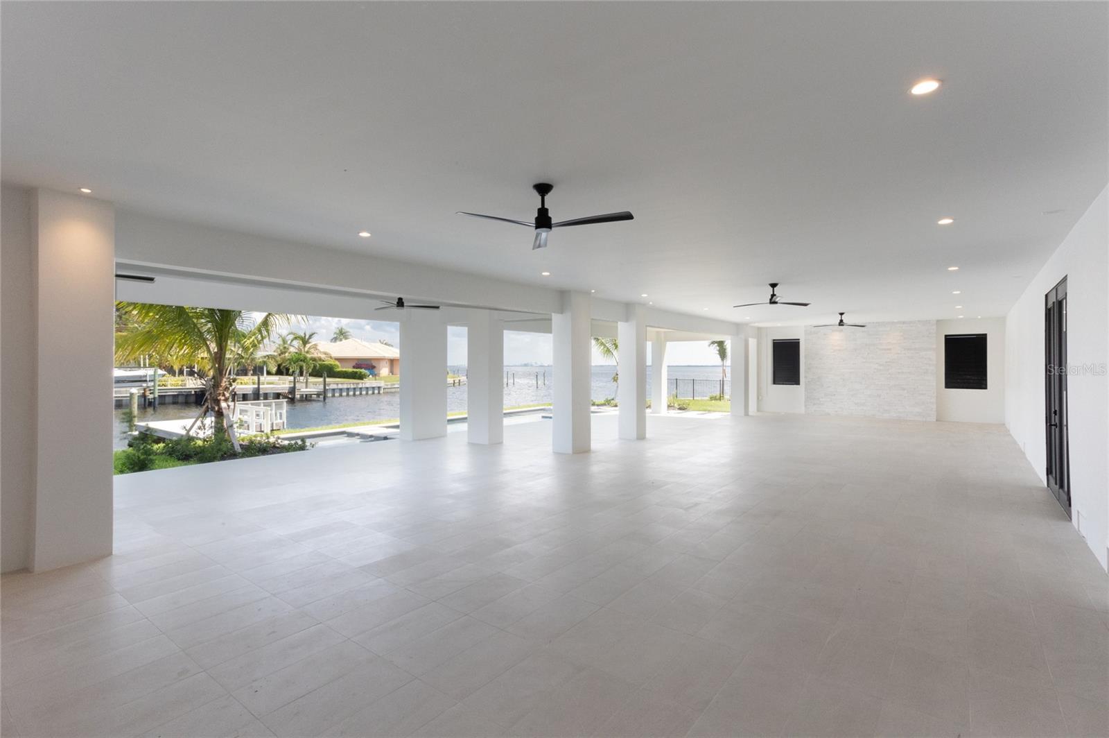 VENETIAN ISLES - Residential