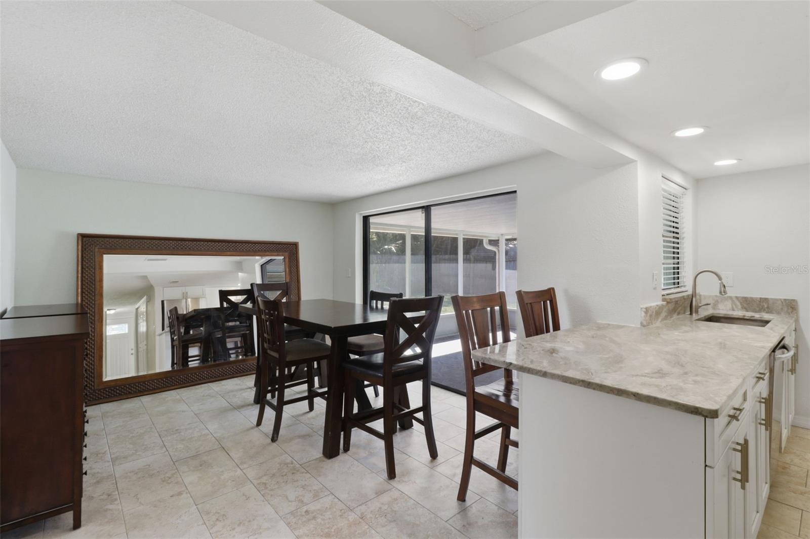 LEISURE BEACH - Residential