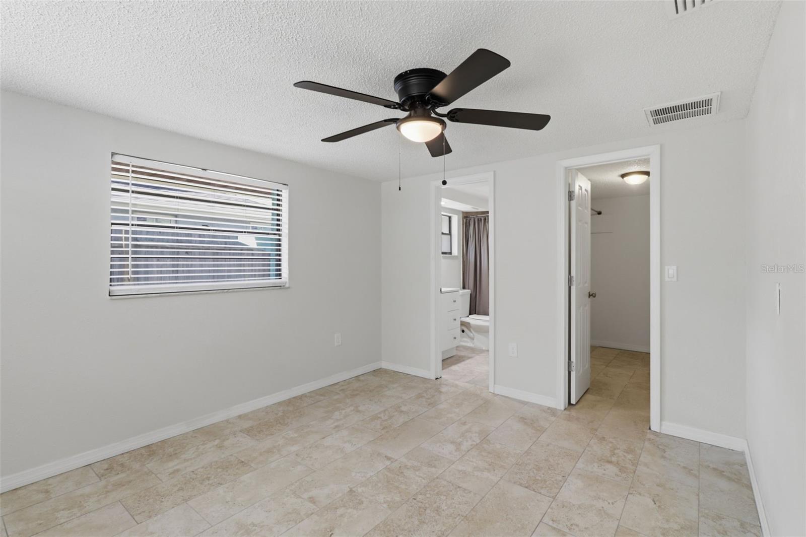 LEISURE BEACH - Residential