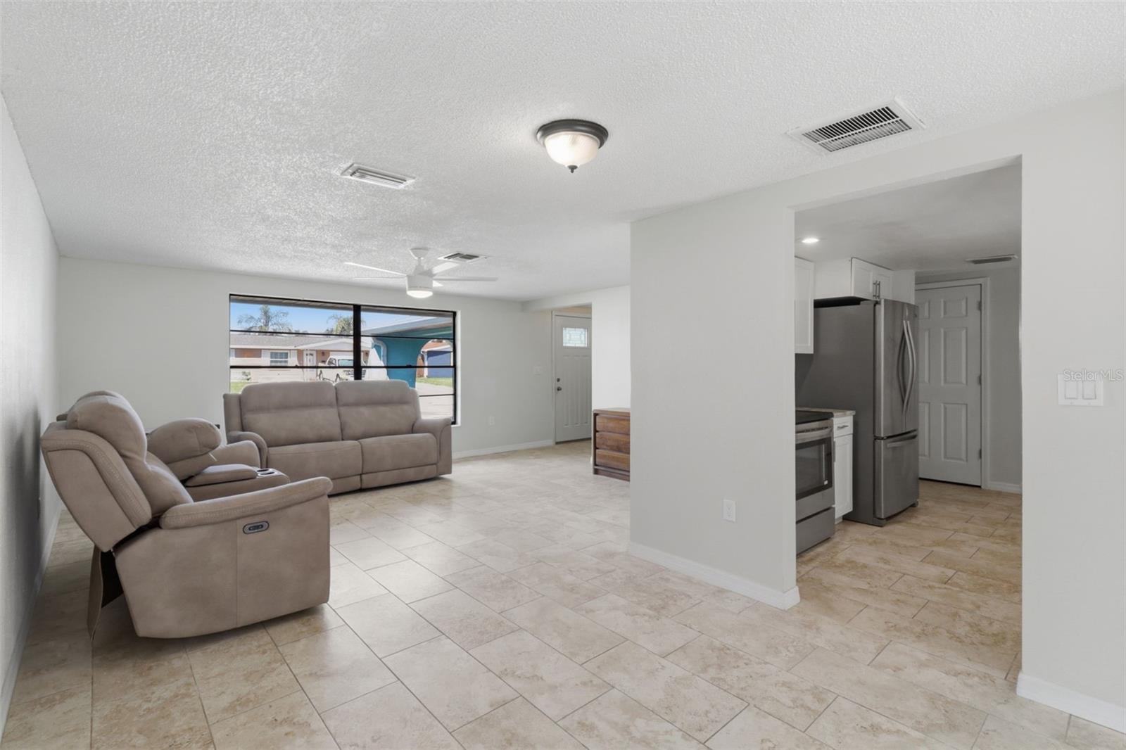 LEISURE BEACH - Residential