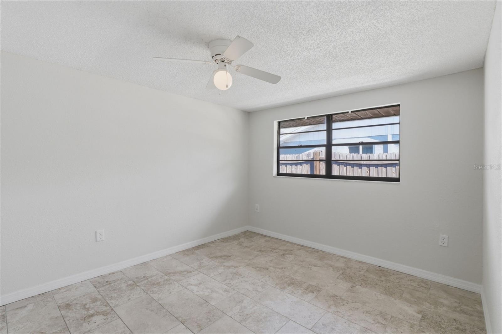 LEISURE BEACH - Residential