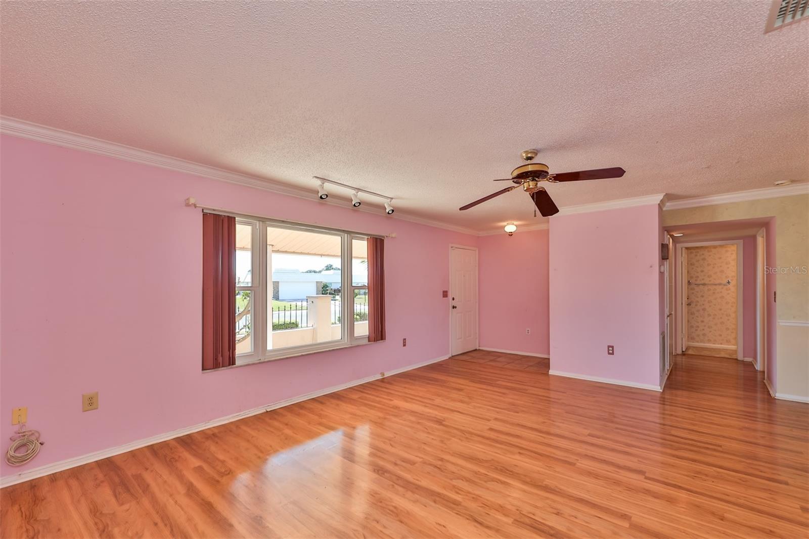 DEL WEBBS SUN CITY FLORIDA UN - Residential