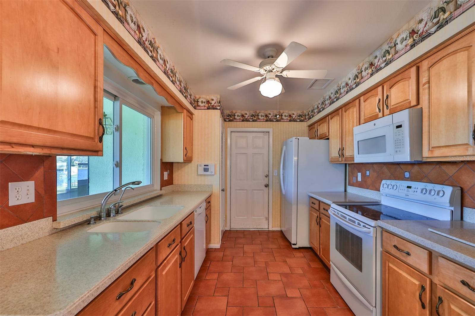 DEL WEBBS SUN CITY FLORIDA UN - Residential