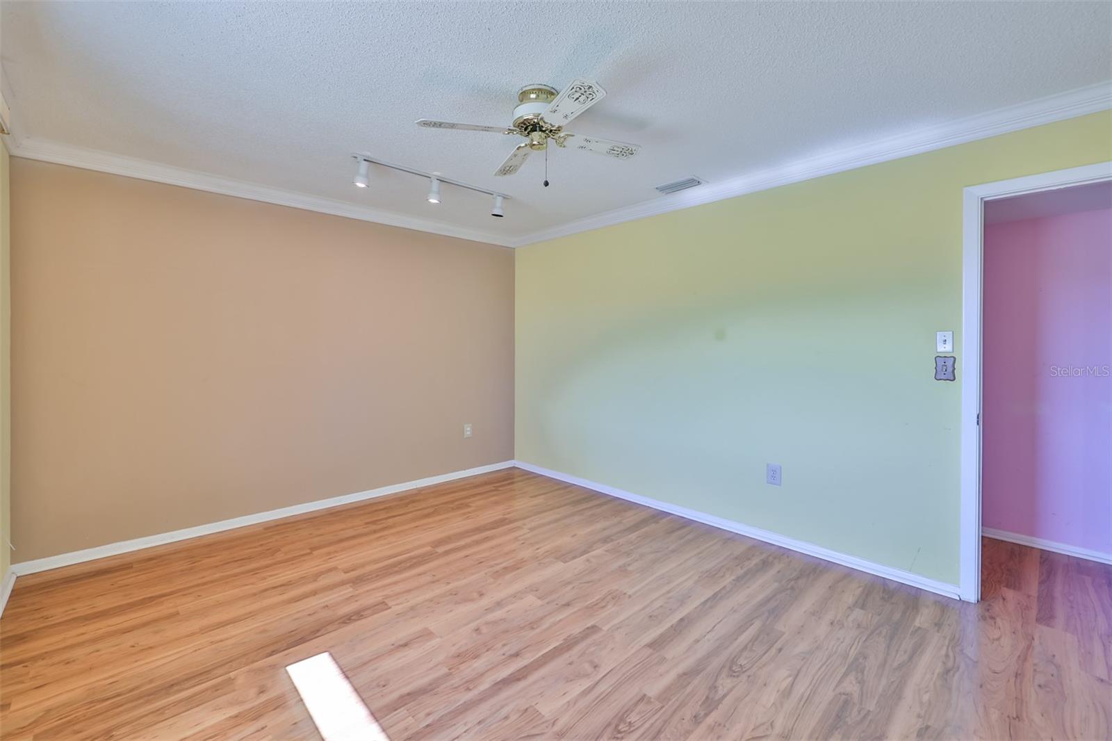 DEL WEBBS SUN CITY FLORIDA UN - Residential