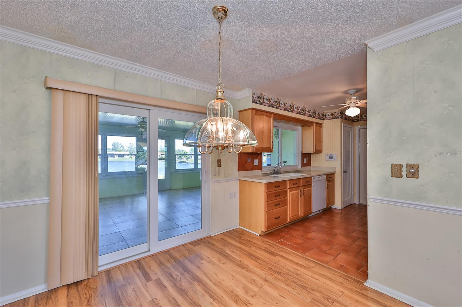 DEL WEBBS SUN CITY FLORIDA UN - Residential