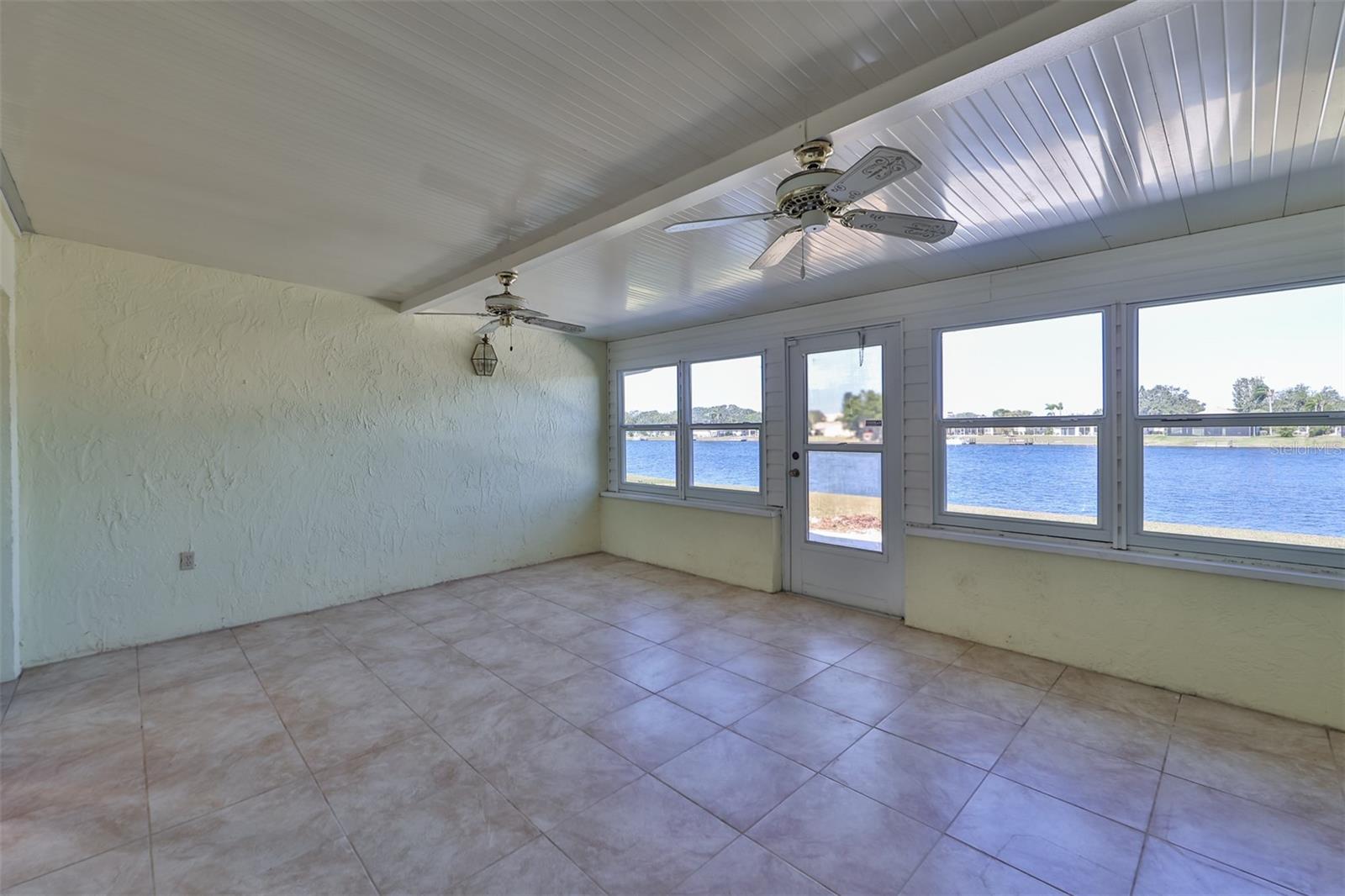 DEL WEBBS SUN CITY FLORIDA UN - Residential